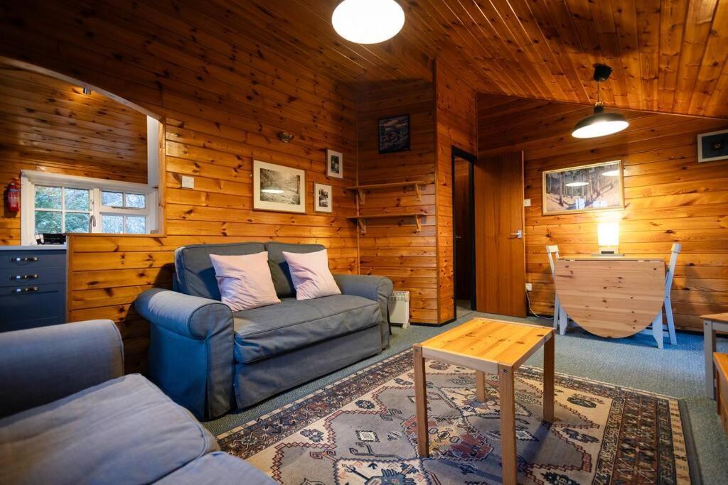 Cozy Norwegian Style Log Cabin In Rural Snowdonia - 2 Bedrooms & Parking By Seren Short Stays Ffestiniog Exterior photo